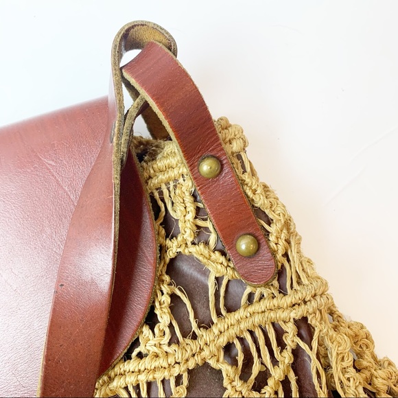 Vintage | 70's Boho Macrame Leather Bag - Picture 3 of 9